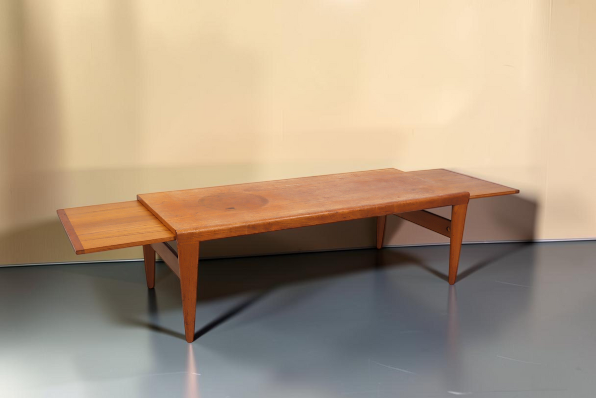 Vintage Space Kai Kristiansen Couchtisch aus Teakholz im Mid Century Design mit ausziehbaren Seitenplatten