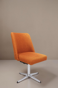 Vintage Space orangefarbener Mid-Century Drehstuhl mit Aluminium-Sternfuß und strukturierter Polsterung