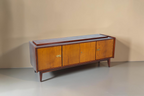 Vintage Space Mid Century Sideboard aus Holz mit konischen Beinen, Türen und Schubladen im 60er Jahre Retro-Stil