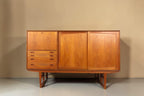 Vintage Space Danish Design Highboard aus Teakholz mit Schiebetüren und Schubladen im Mid Century Stil
