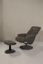 Vintage Space grauer Relaxsessel mit passendem Hocker, ergonomisches Design mit weicher Polsterung und Drehgestell