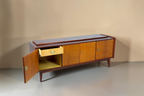 Vintage Space Mid Century Sideboard aus Holz mit Schublade und Türen auf schlanken konischen Beinen