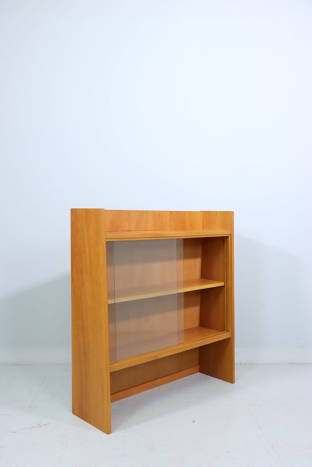 Mid Century Bücherregal VEB Südthür. Möbelwerke Themar Glas DDR Regal Schiebetüren