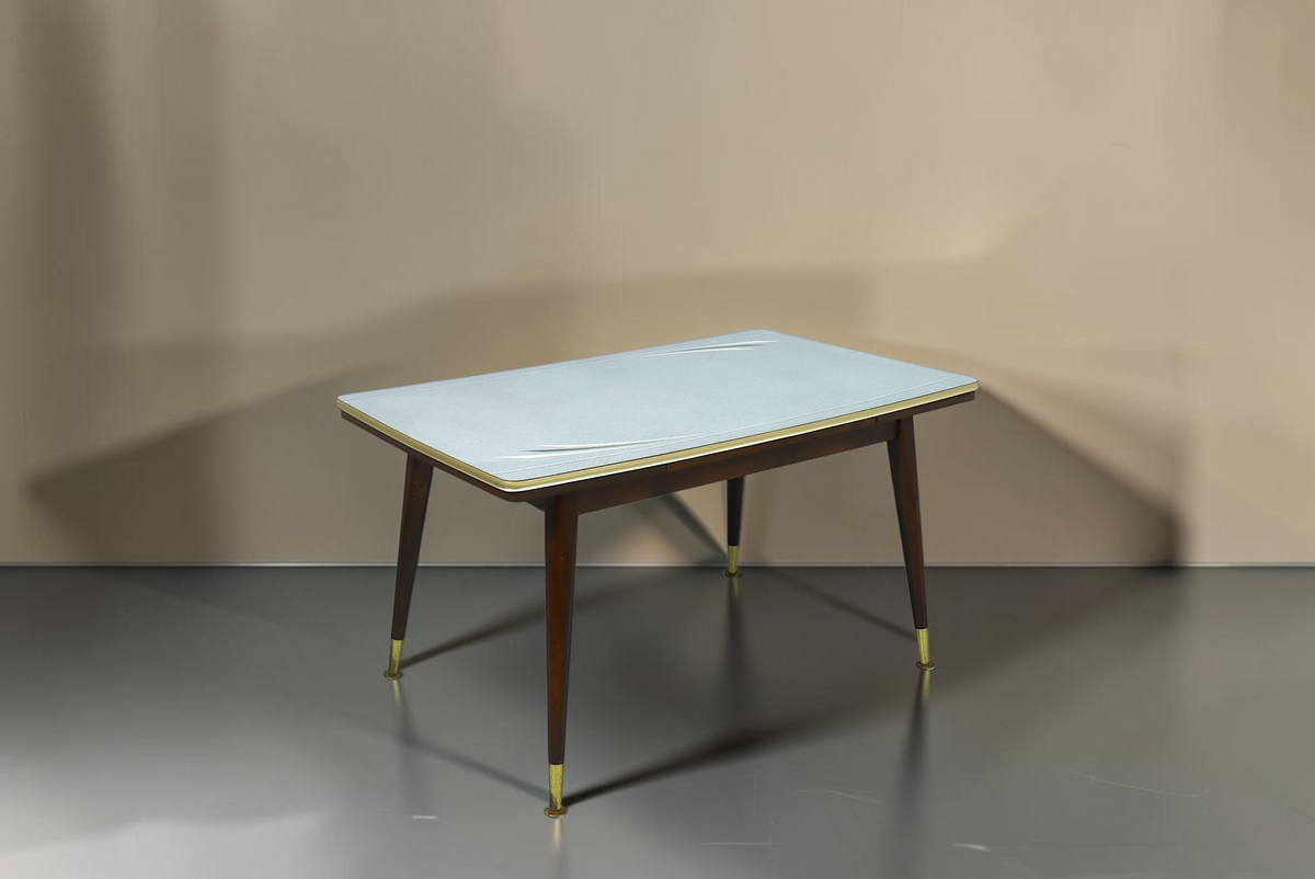 Vintage Space Mid Century Esstisch aus Holz mit grauer Platte, konischen Beinen und eleganten Messingdetails