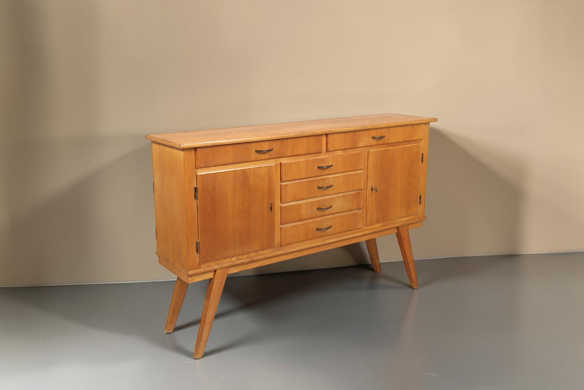 Vintage Space Mid Century Sideboard aus Holz mit Schubladen und Schrankfächern im 60er Jahre Retro Design