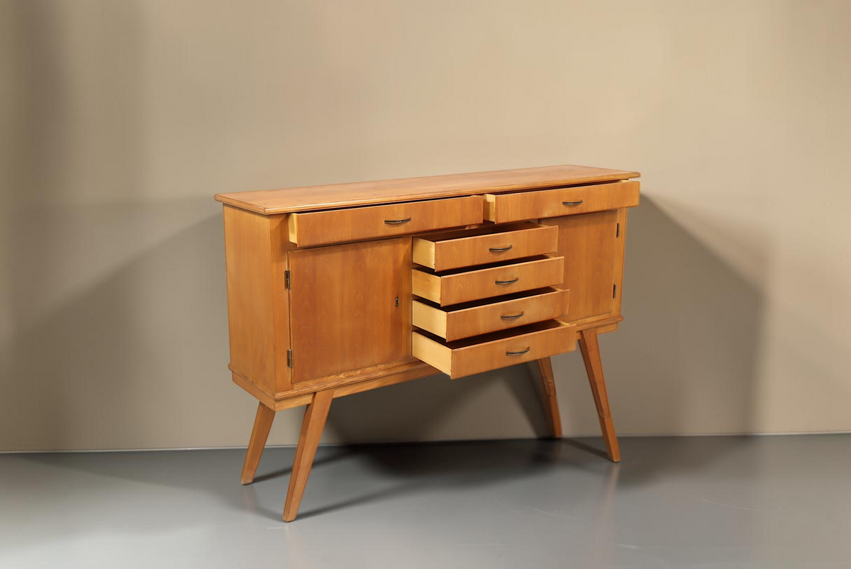 Vintage Space Mid Century Sideboard aus Holz mit Schubladen und Schrankfächern im 60er Jahre Retro Design
