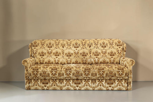 Vintage Space Chippendale 3-Sitzer Sofa mit ornamentalem Stoffbezug, geschwungenen Armlehnen und Schlaffunktion