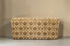 Vintage Space Chippendale 3-Sitzer Sofa mit beigem ornamentalem Stoffbezug in Barock-Optik, Rückansicht