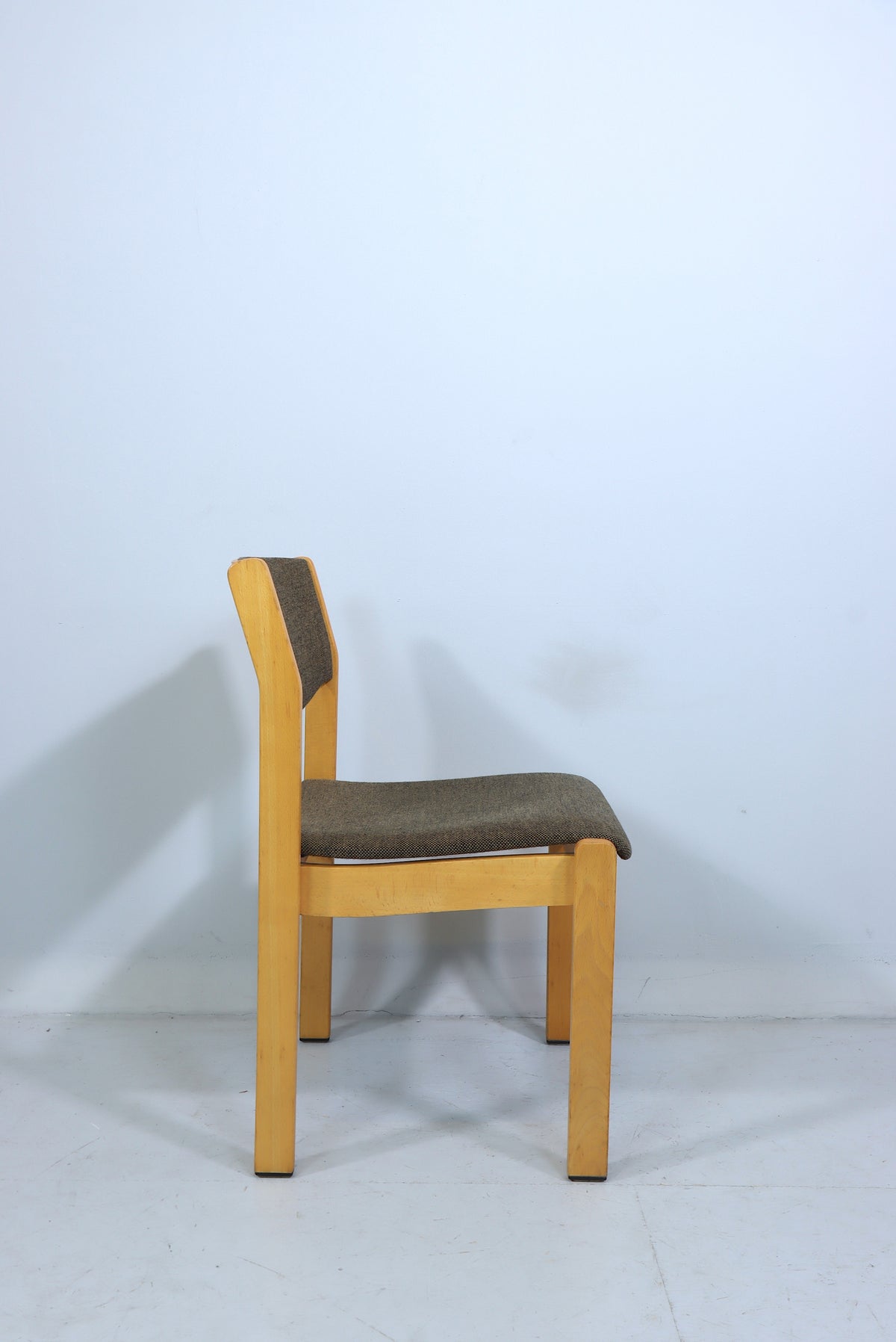 Skandinavischer Mid Century Esszimmerstuhl Vintage Chair Holzstuhl Retro 2/2