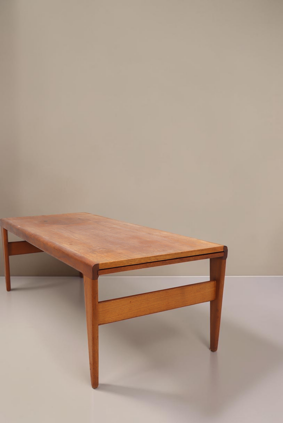 Vintage Space Kai Kristiansen Couchtisch aus Teakholz im Mid Century Design mit konischen Beinen