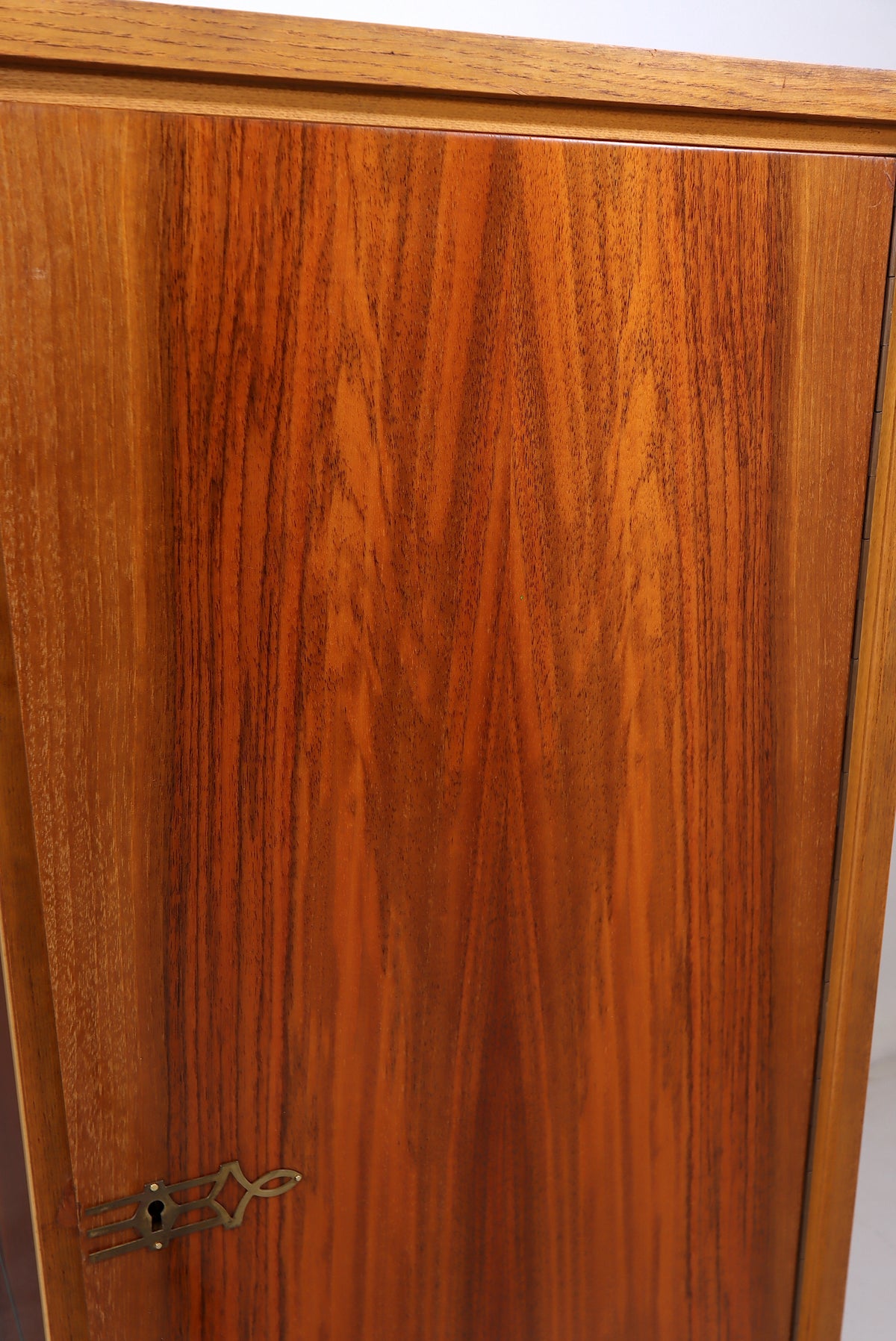 Mid Century Vitrine Vintage Highboard Glasvitrine Holz Schrank