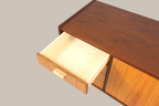 Vintage Space Mid Century Kommode mit offener Schublade, Holzfront und elegantem Messinggriff im Retro-Design