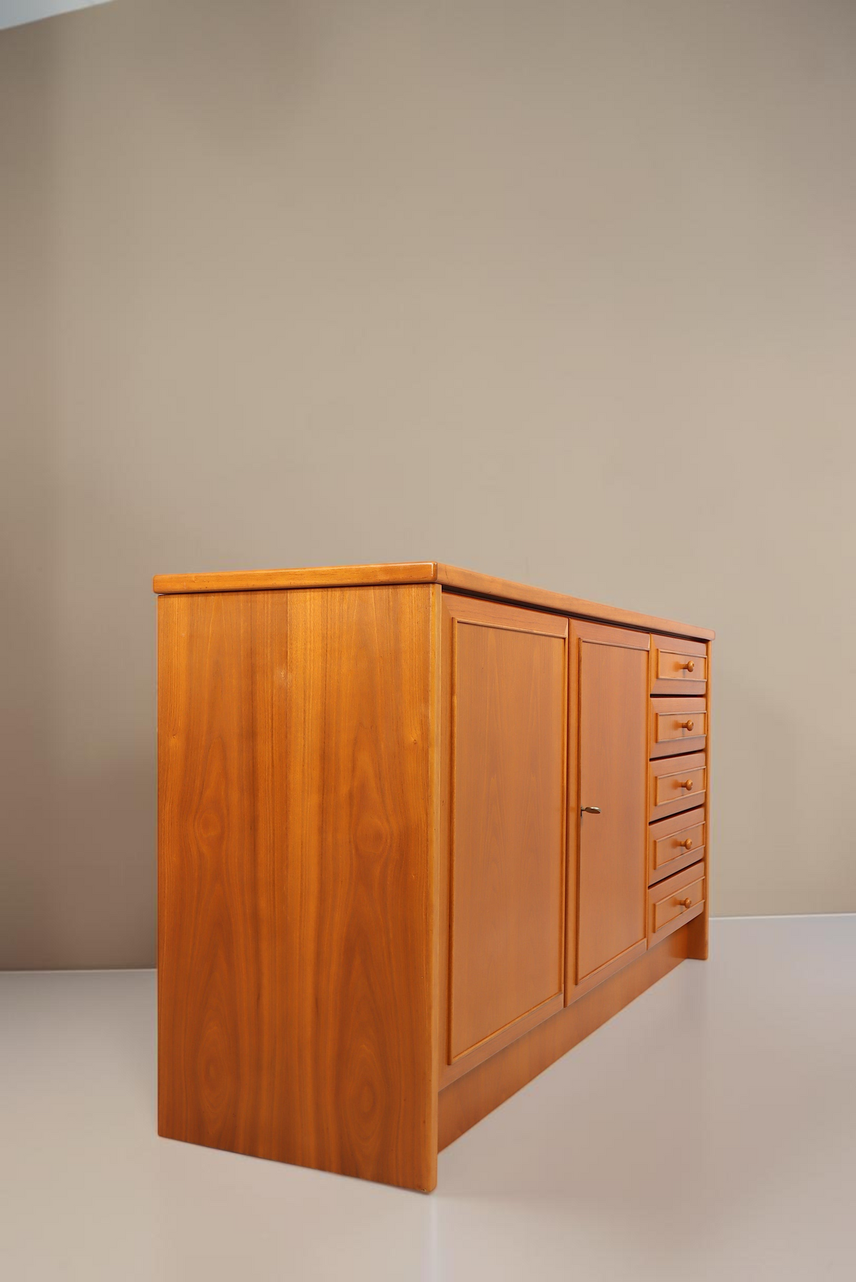 Vintage Space Sideboard Euroma aus Teakholz mit fünf Schubladen und zwei Türen im Mid-Century-Design