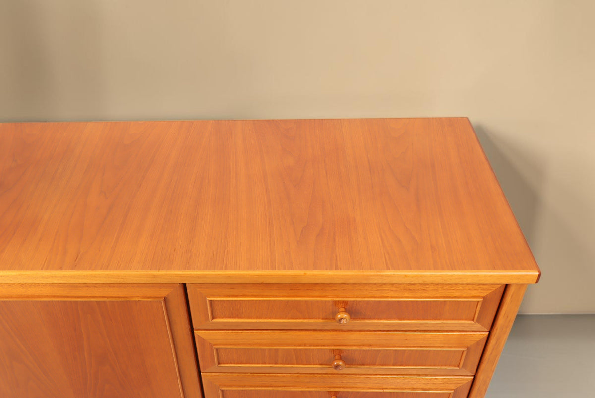 Vintage Space Anbau-Euroma Sideboard aus Teakholz mit Schubladen und Schranktür in 70er Jahre Optik