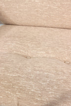 Vintage Space Gustav Thams 2er Sofa mit beigem, strukturiertem Stoffbezug und Knopfheftung im Mid-Century Design