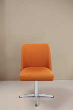 Vintage Space orangefarbener Mid-Century Drehstuhl mit Aluminium-Sternfuß und strukturierter Polsterung