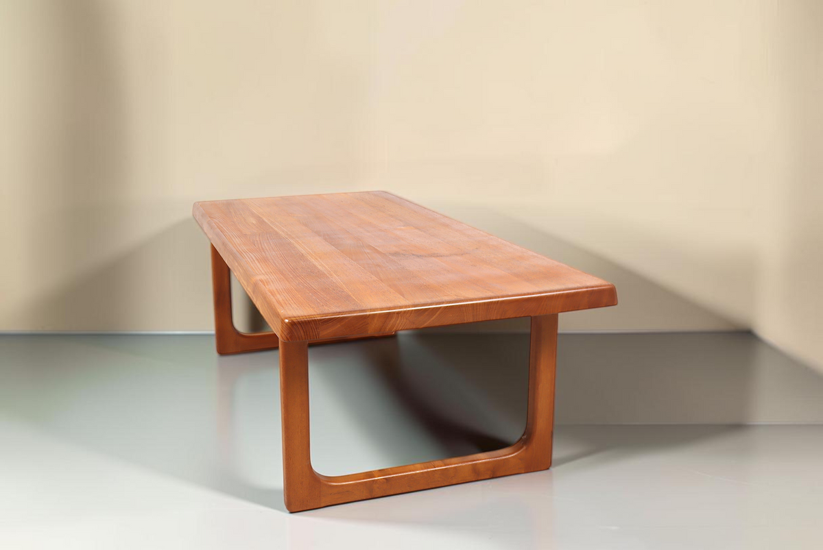 Vintage Space Niels Bach Couchtisch aus massivem Teakholz im dänischen Mid-Century-Design