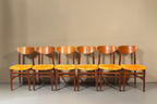 Vintage Space 6er-Set Mid Century Esszimmerstühle aus Teakholz mit geschwungener Rückenlehne und gelben Sitzpolstern