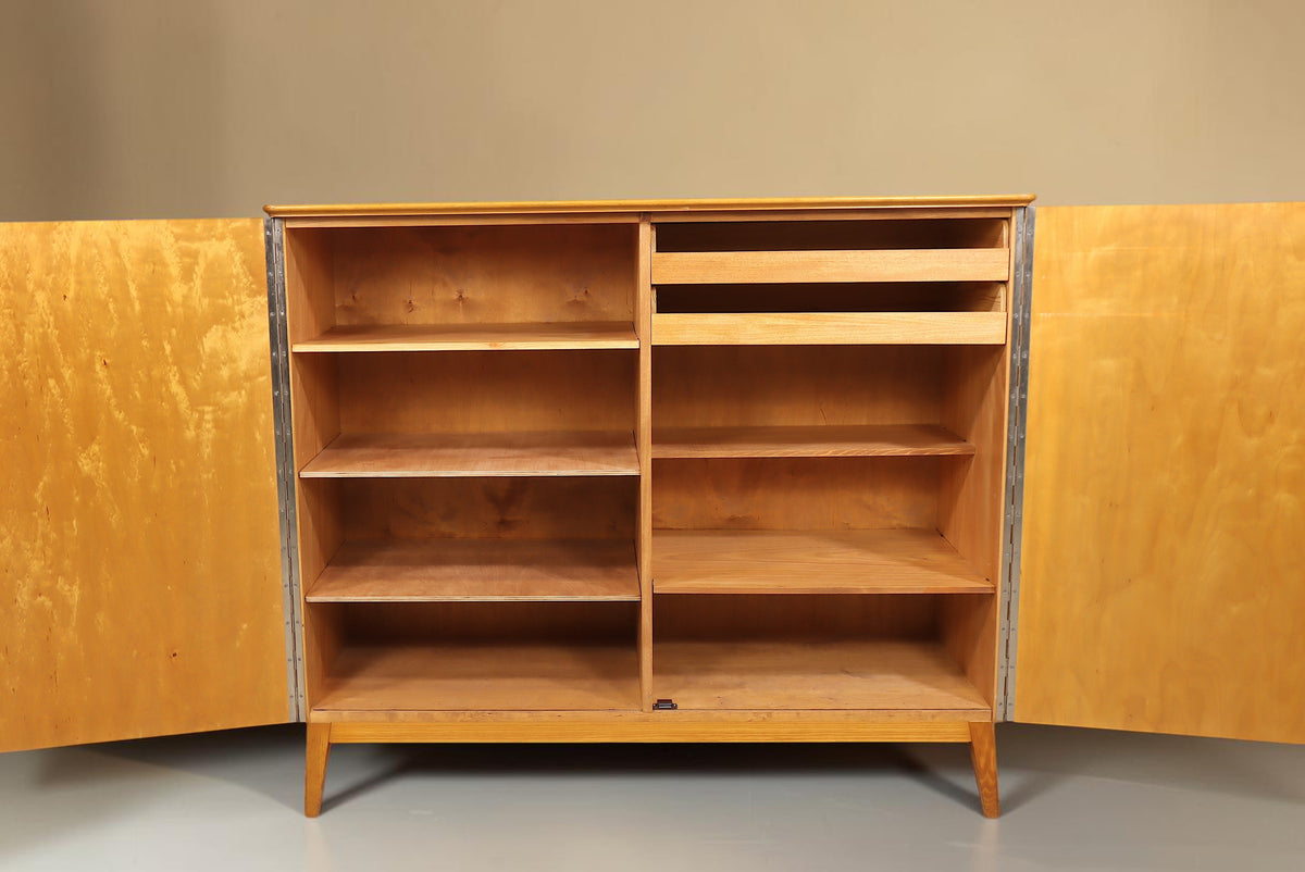 Vintage Space Mid Century Highboard aus Holz mit offenen Türen, verstellbaren Regalböden und Schubladen innen