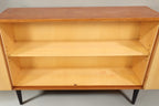 Vintage Space Mid Century Kommode mit offenem Innenraum, verstellbarem Einlegeboden und schwarzen konischen Füßen