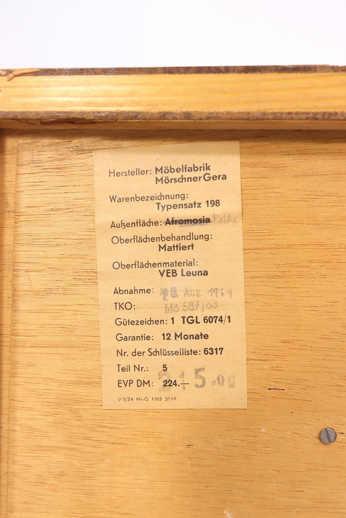 Vintage Space DDR Kommode Original Herstelleretikett Moerschner Gera Typensatz 198 Afromosia Holzoberflaeche 1974