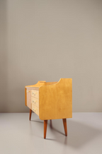 Vintage Space DDR Kommode Modell Rita aus hellem Holz mit drei Schubladen, Schrankfach und schützender Glasplatte