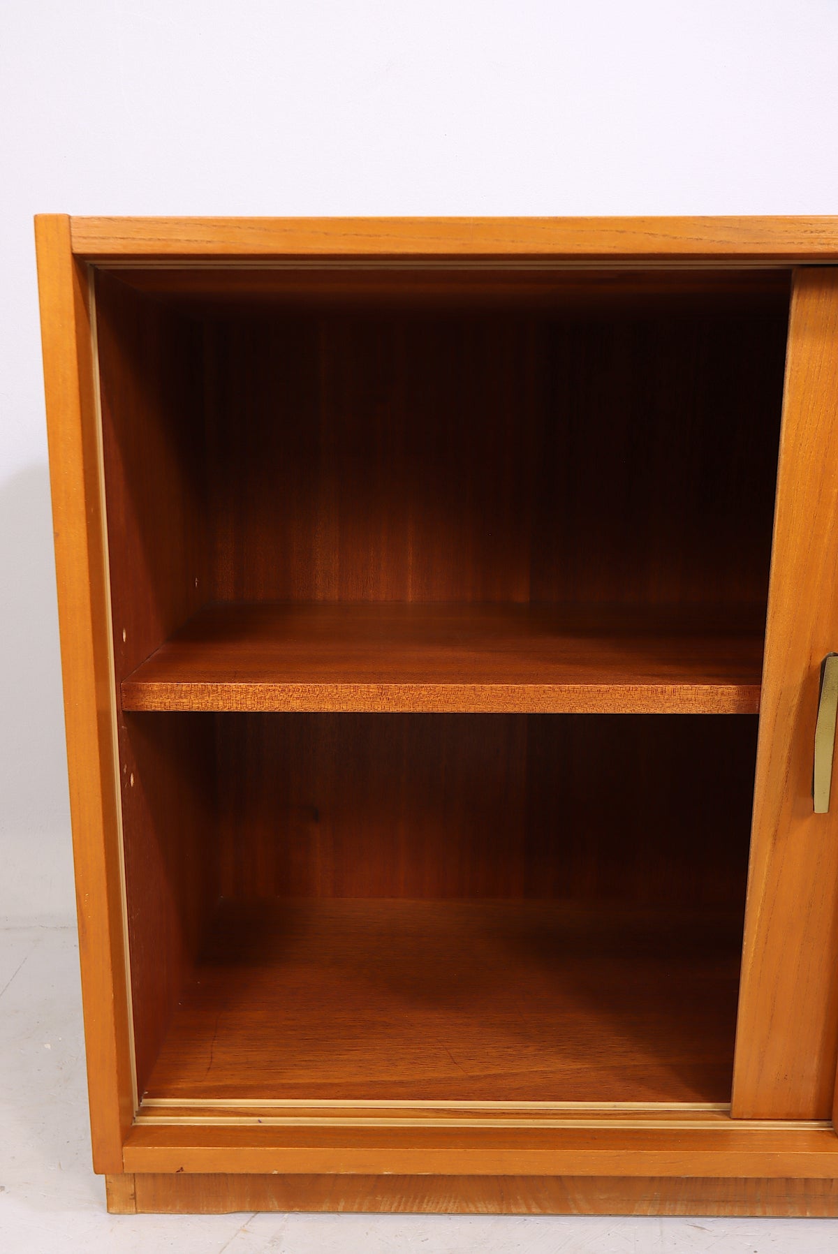 Hellerau Kommode DDR Mid Century Vintage Schrank 60er Jahre Sideboard Cabinet
