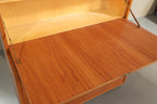 Vintage Space Hellerau Sekretär 605/1 aus Rüster Holz mit aufgeklappter Schreibfläche im Mid-Century Design