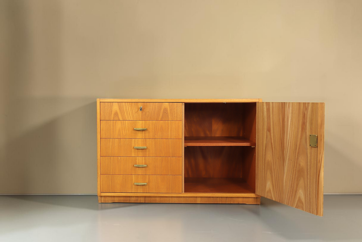 Vintage Space Hellerau Kommode im Mid Century Design aus Holz mit vier Schubladen und Schrankfach