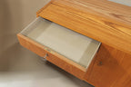 Vintage Space Hellerau Kommode aus Holz mit ausgezogener Schublade im Mid-Century-Design