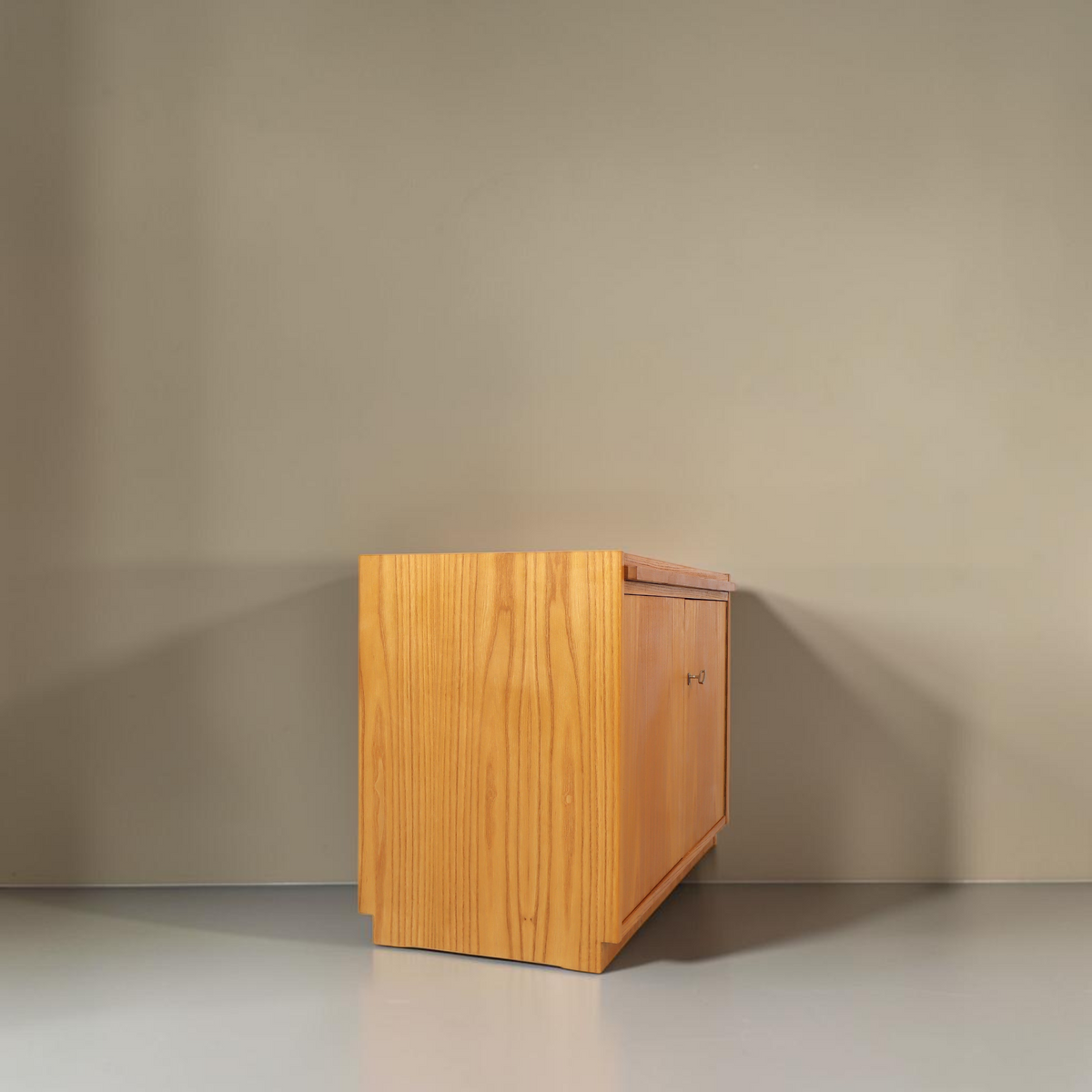 Vintage Space Hellerau Sekretär Kommode aus Holz im Mid-Century-Stil mit ausziehbarer Schreibfläche