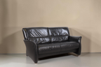 Vintage Space Koinor 2-Sitzer Sofa aus schwarzem Leder im Mid-Century Design mit komfortabler Polsterung