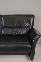 Vintage Space Koinor 2-Sitzer Sofa aus schwarzem Leder im Mid-Century Design mit komfortabler Polsterung
