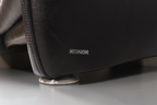 Vintage Space Koinor 2-Sitzer Ledersofa in Schwarz mit hochwertigem Lederbezug und markantem Logo-Detail