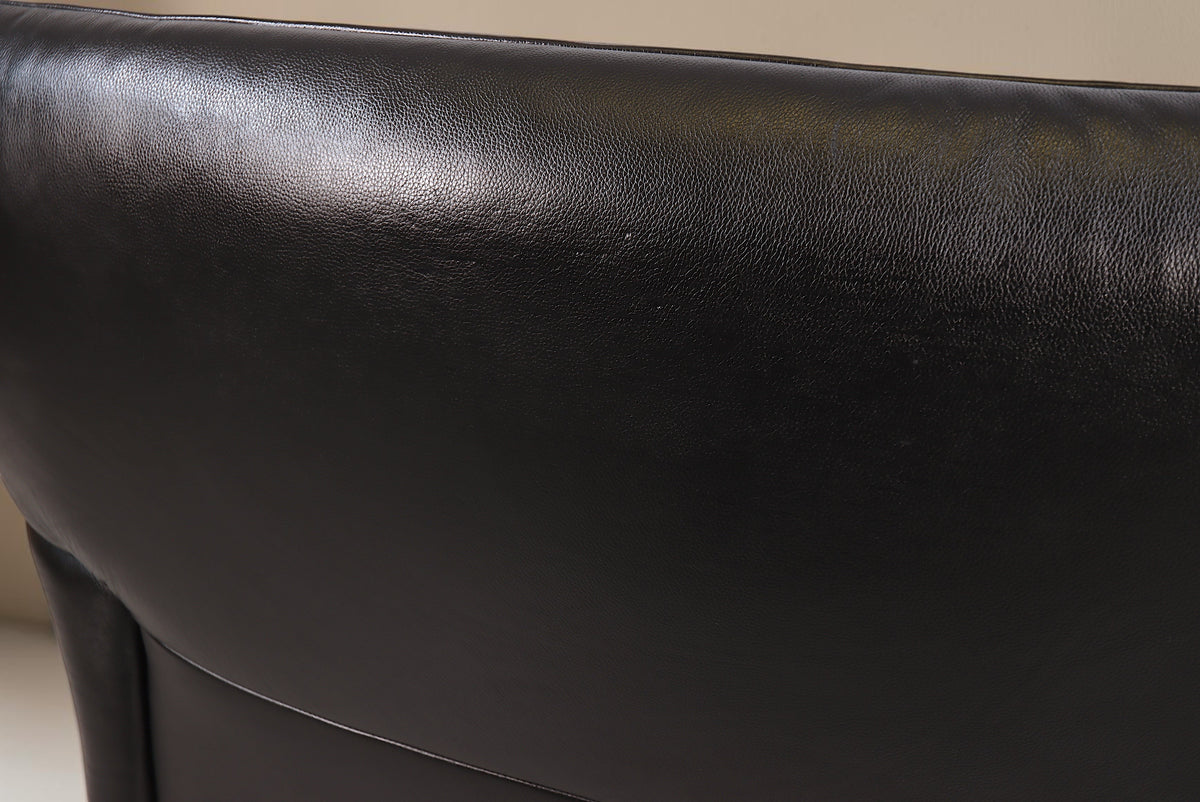 Vintage Space Koinor 2-Sitzer Sofa aus schwarzem Leder mit feiner Narbung und eleganter Polsterung